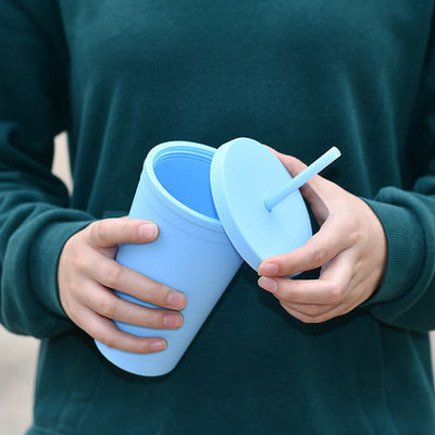 Многоразовый пластик AS PP Tumbler с соломой и крышкой Custom Logo Водяной стакан для ледяного кофе путешественный кружка
