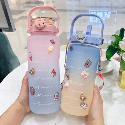 Мотивационная бутылка с маркером времени без BPA 64OZ и градиентным цветовым дизайном